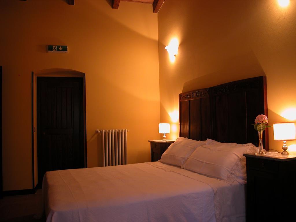 Agriturismo Casa Garello Salice Terme Bilik gambar